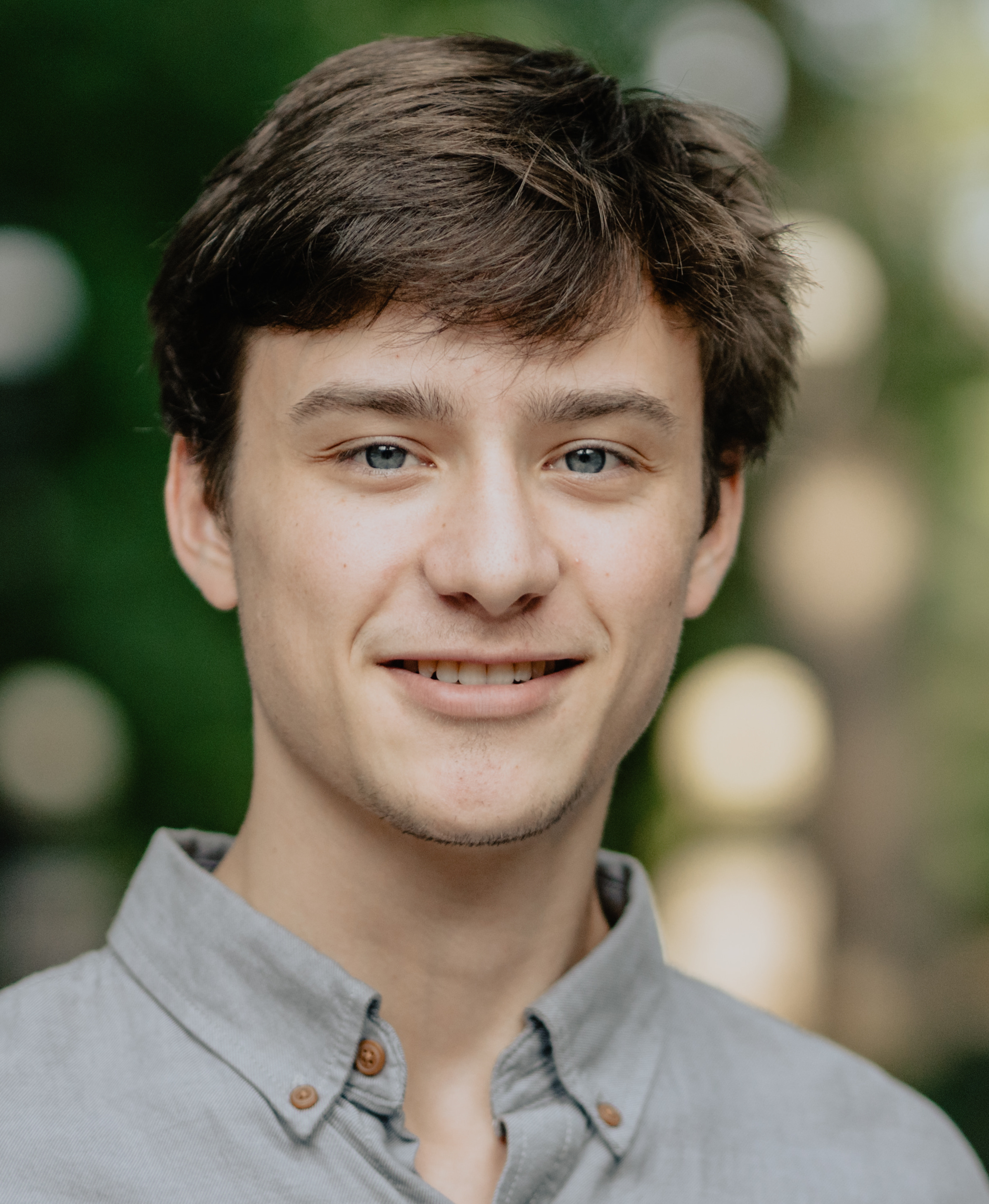 A headshot of Timmy Dillard