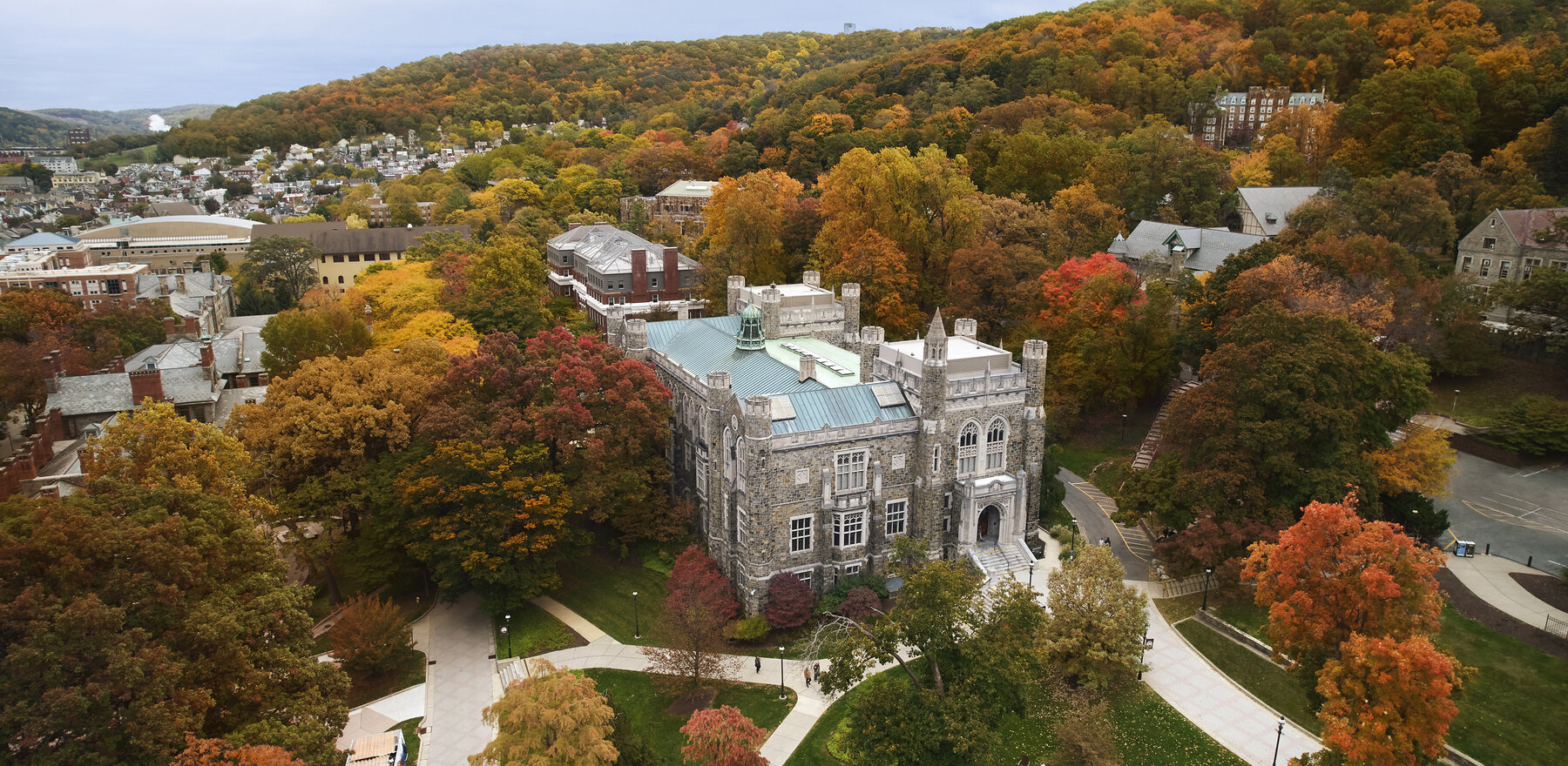 A drone photo of Lehigh University campus