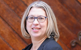 A headshot of Leah Mason