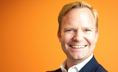 Daniel Obst headshot
